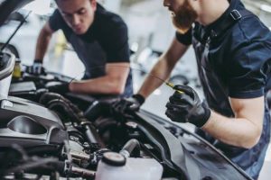 Maximising the Performance of Your Mercedes-Benz with Engine Oil